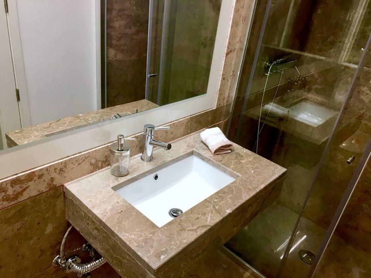 Exquisit Flat Right Appartement